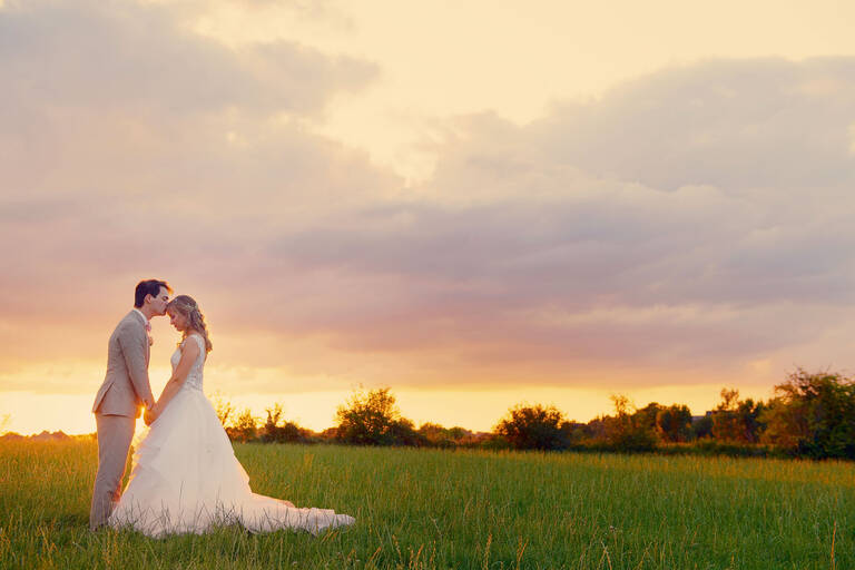 061 Sunset Wedding Picture