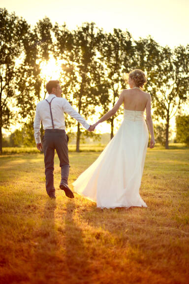 144 Sunset Wedding Picture